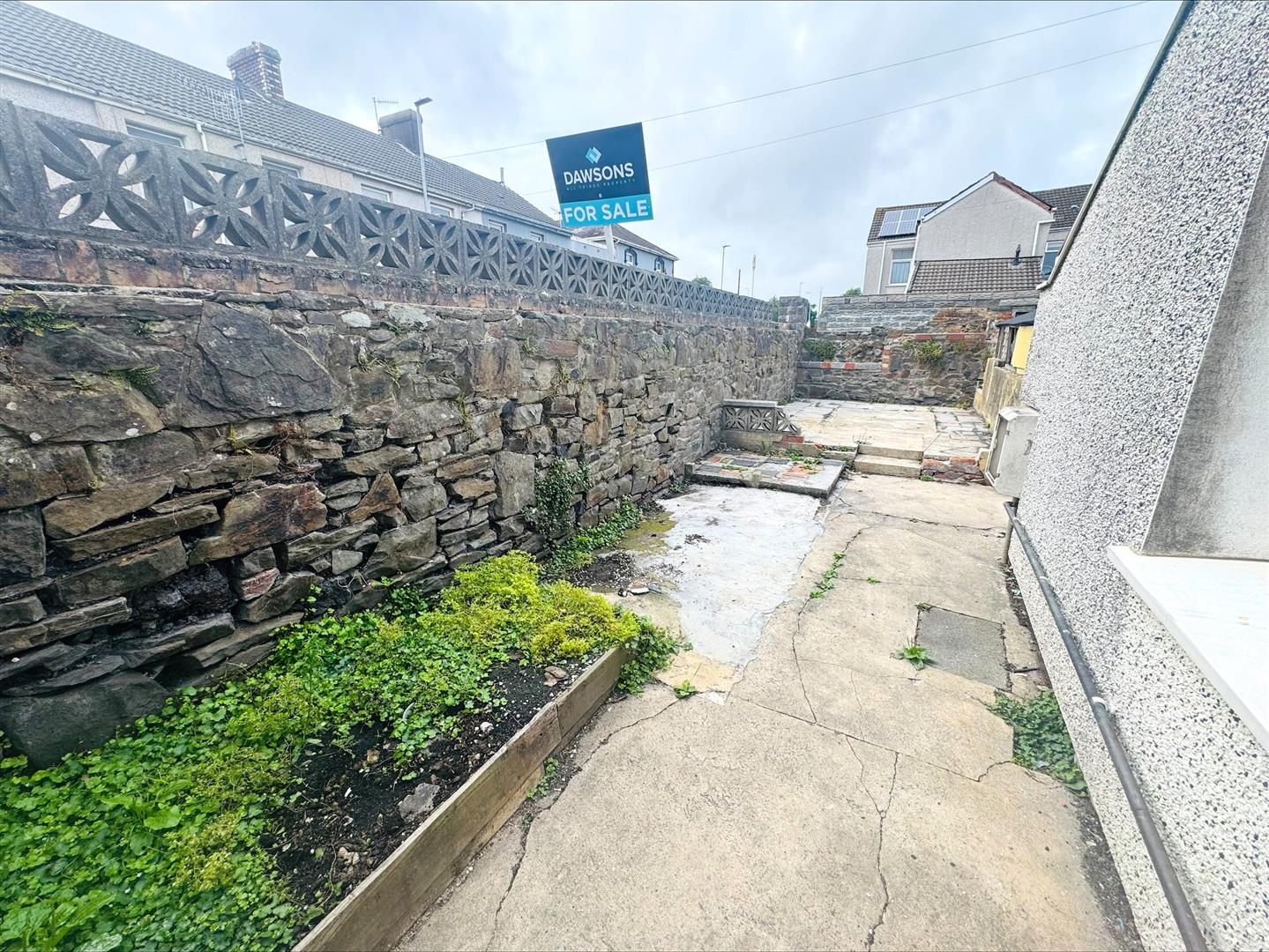 Delabeche Street, Llanelli, SA15 1AT